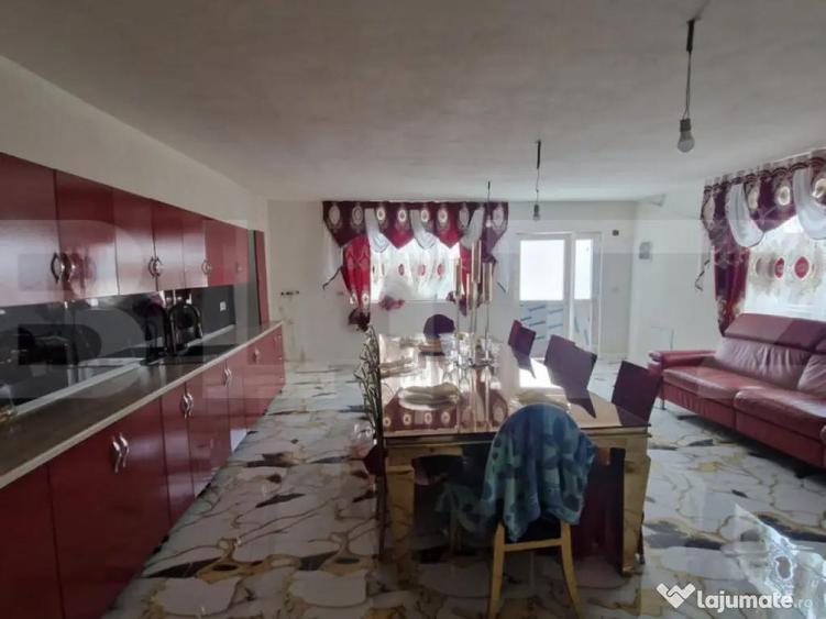 Casa parter teren 836 mp, 150 mp utili 2 corpuri , asfalt , - 7