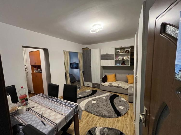 Inchiriez garsoniera - 7