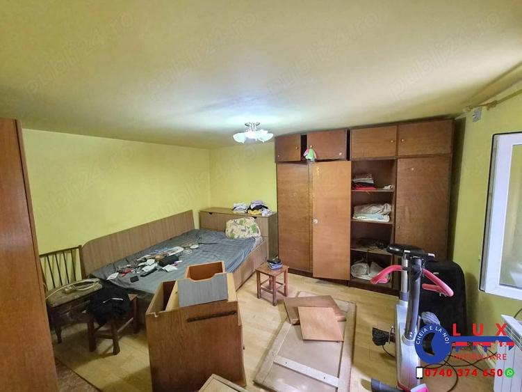 Casă cu 3 camere cu Teren 295 Mp în Babadag