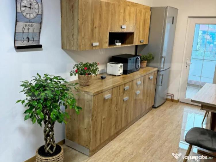 Apartament, 2 camere decomandat, zona centrala - 8