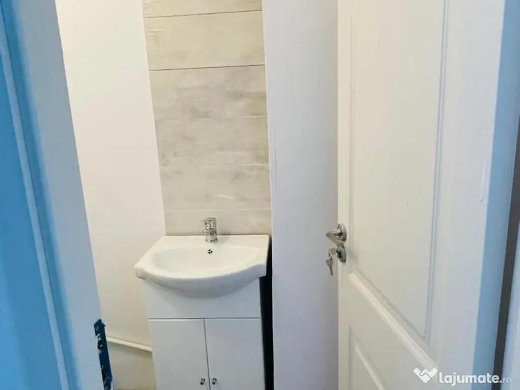 PROPRIETAR | apartament 3 camere decomandate | Centrala proprie | Str. Negru Voda - 14