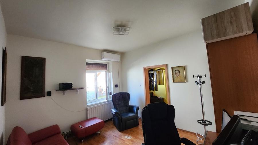 Casa cu teren in zona Traian, 2 fronturi stradale - 12