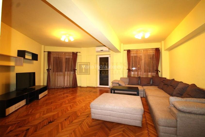 Complex, 4 camere, centrală proprie, aer condiționat