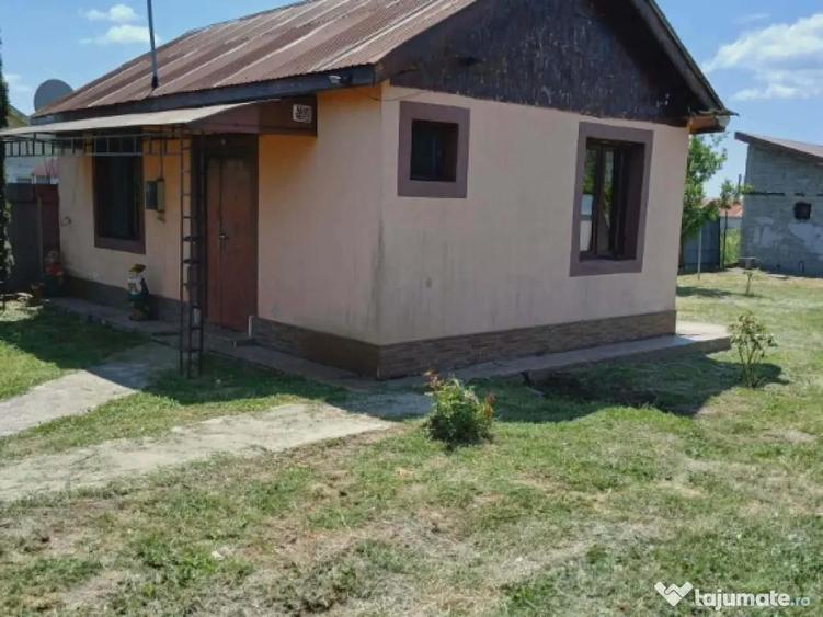 Vand casa sat Campu Mare,comuna Albeni - 1