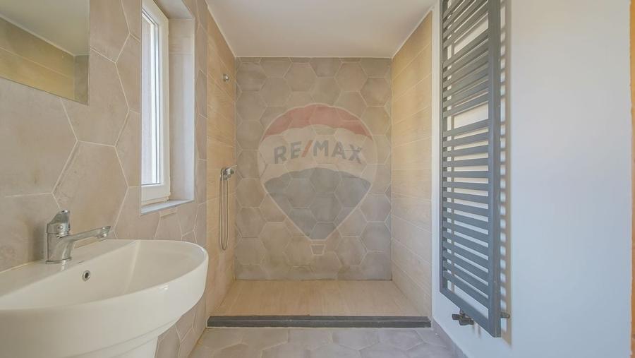 Proprietate versatilă în Brașov – locuință, business sau investiție - 26