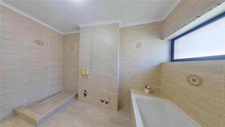 In stil mediteranean, curte proprie, 4 camere, terasa, pod mansardabil, Harman, - 56