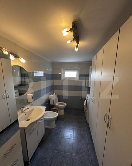 Casa de vanzare, zona deosebita , teren generos,Sali? - 23