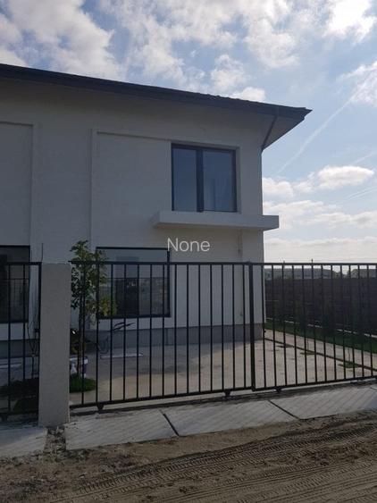 Casă cu 5 camere în Otopeni Casă cu 5 camere în Otopeni