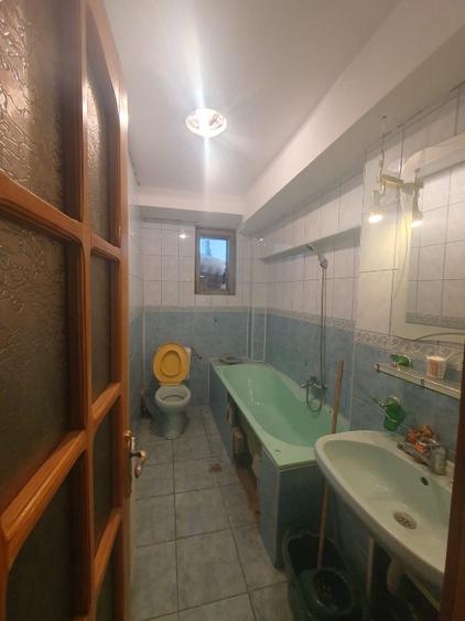 Apartament 2 camere zona Centrala , etaj 2 - 1