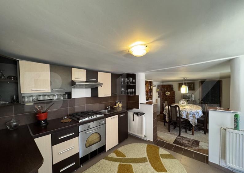 Casa plan parter cu 4 camere, 160 mp si 13000 mp teren, zona - 5