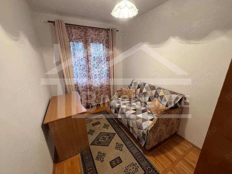 Apartament cu 3 camere semidecomandat în 7 Noiembrie