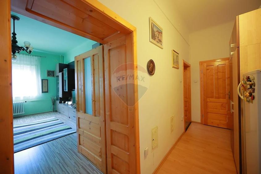 Apartament de vanzare, 2 camere, ultracentral, Str. Republicii, Oradea - 7