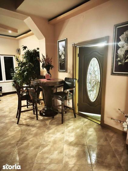 Casa impozanta in inimaSibiului,8camere ,saseasca,mobilier de colectie - 15