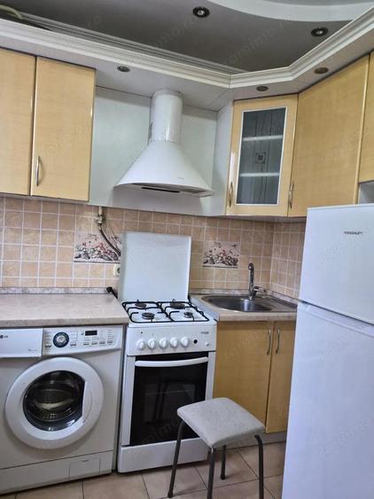 De vanzare garsoniera in zona Buziasului - 2