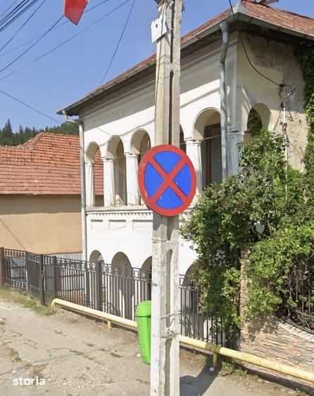 Casa la drumul na?ional Rucar Arge? - 2