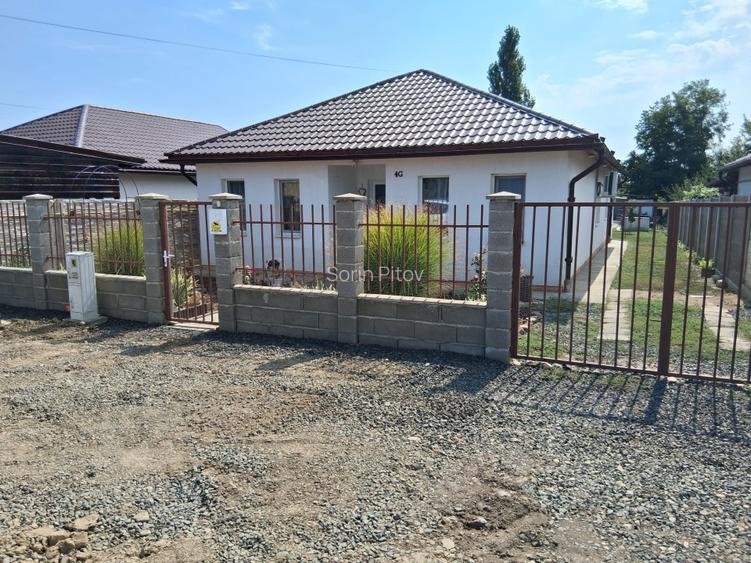Casa individuala de vanzare