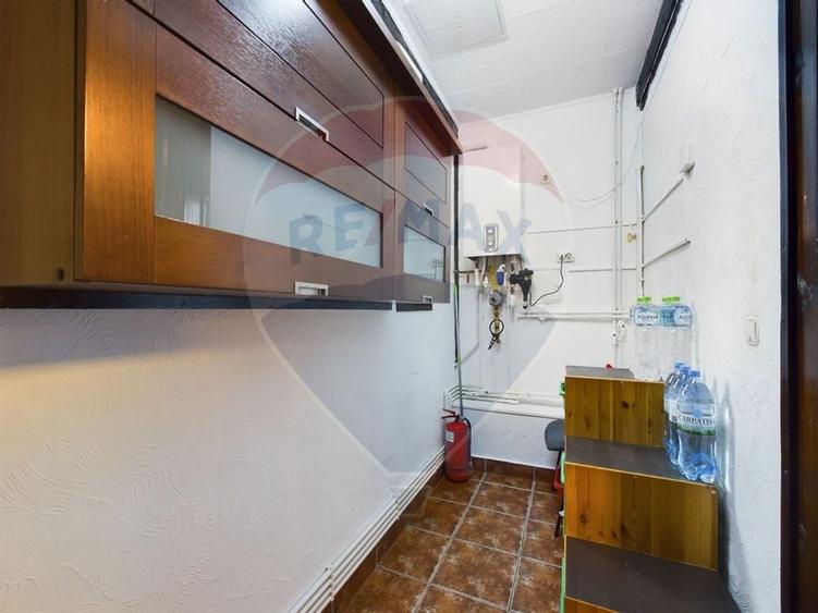 Vila cu 5 camere de vanzare Darza- Crevedia - 11