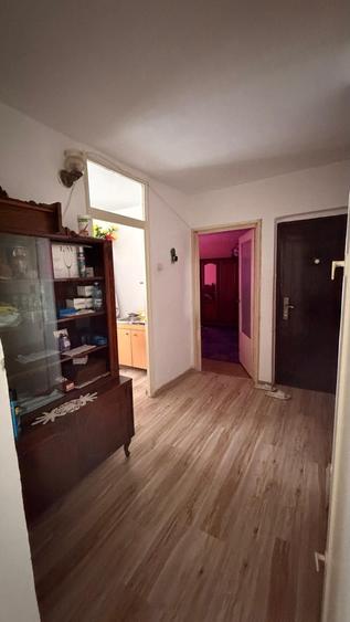 Vand Apartament 2 camere , Motru - 1