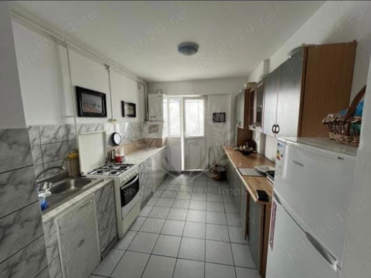 2 CAMERE // BULEVARDUL REPUBLICII // 62 MP - 1