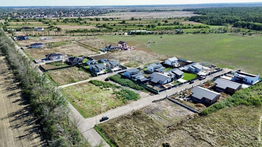 Teren Vanatori / Strada Salciei Cartier Liziera - 6