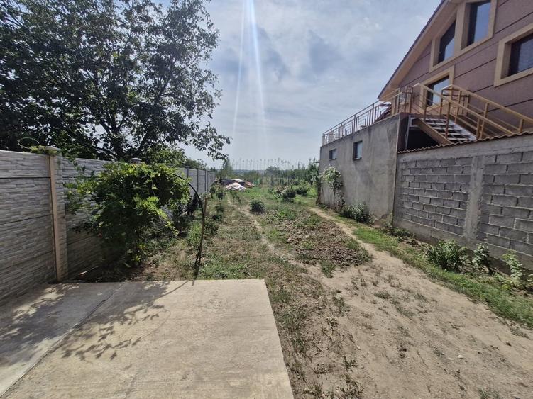 Casă cu 4 camere cu Teren 478 Mp în Central