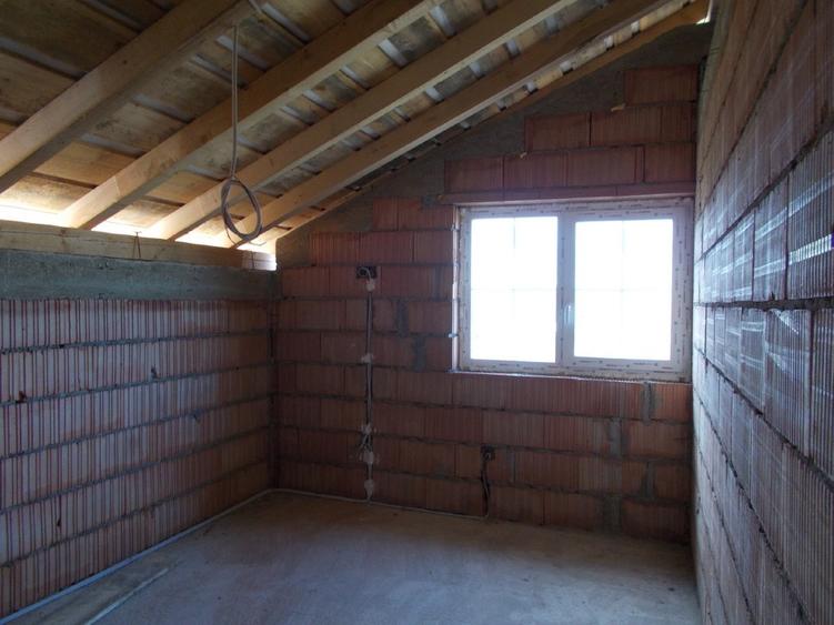 Casa P+E, Mosnita Veche, 5 camere, 96 mp util, 500mp teren - 9