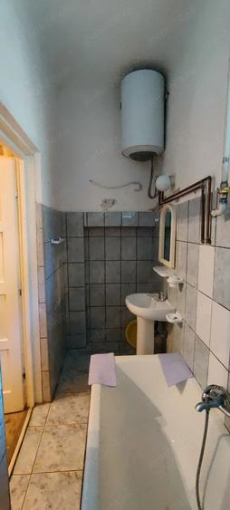 Casa de vanzare in cartierul Terezian, Sibiu - 2 camere, curte comuna. - 5