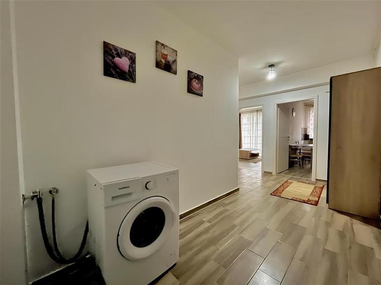 Apartament 2 Camere Decomandat in Qualis cu Parcare - Coresi - 8
