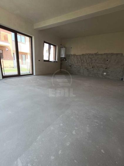 Casa cuplata, zona Lidl, Floresti - 1