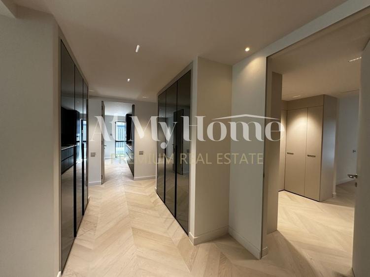 Apartament cu 4 camere decomandat în Kiseleff