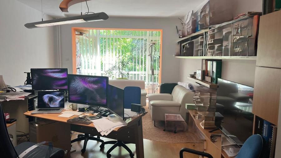 Apartament 2 camere transformat in spatiu - 1