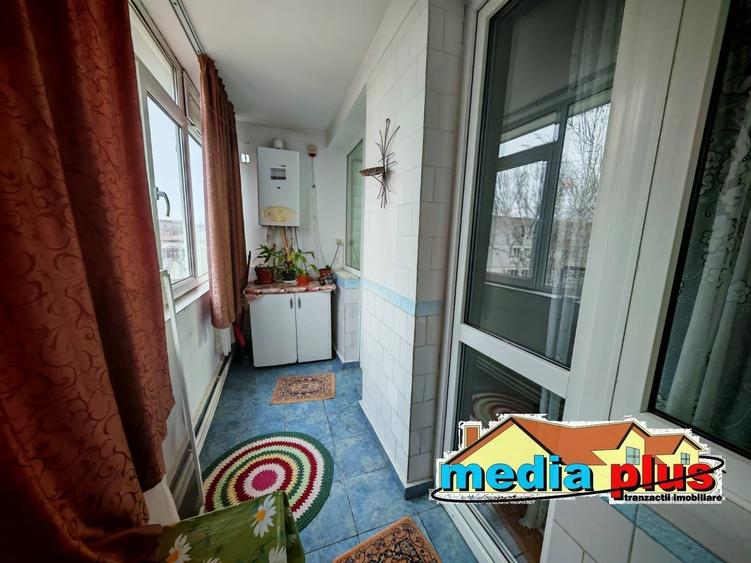 De  vânzare apartamet cu 2 camere Micro 16 - 7