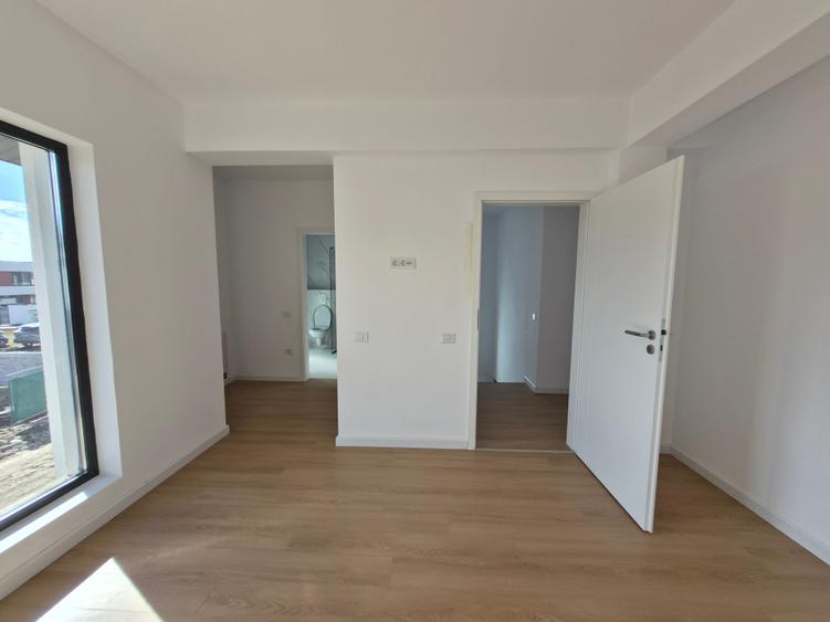 Vila Individuala 5 camere, dormitor parter LA CHEIE! - 24