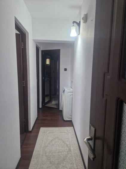Apartament de vanzare cu 3 camere renovat in Urziceni, Ialomita - 8