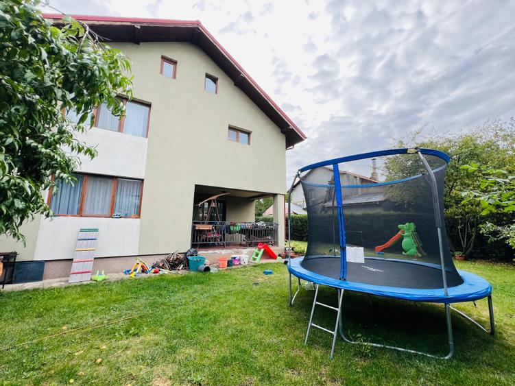 Vila 5 Camere || Caciulati  - Sat || Toate utilitatile - 11