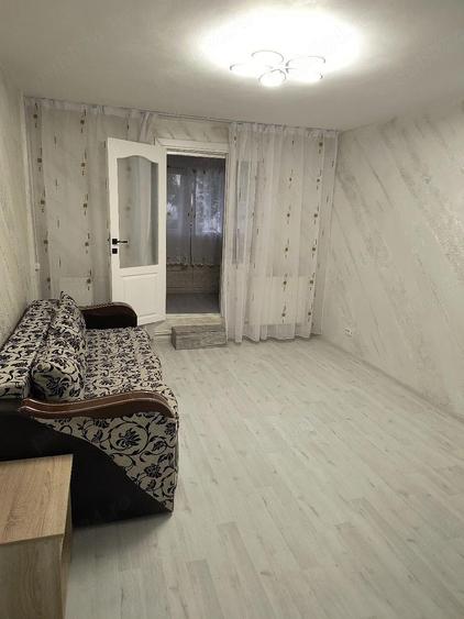 vand apartament cu 2 camere - 1