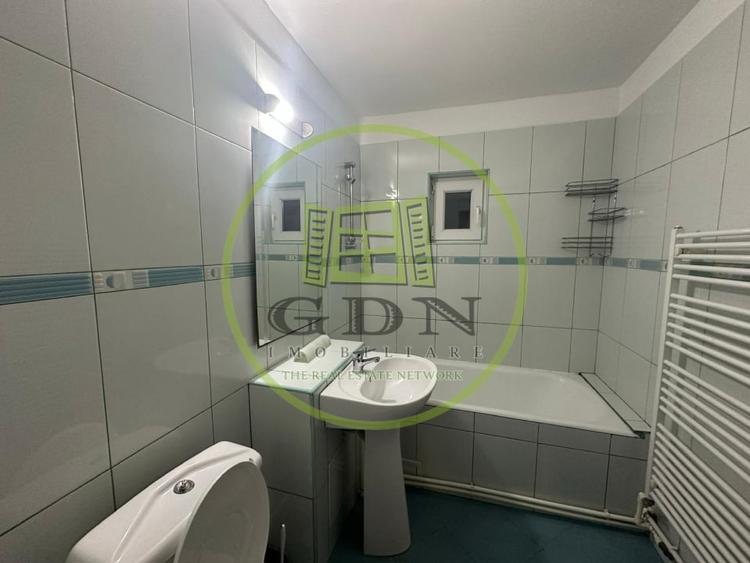 Apartament 3 camere, 64 mp, cartier Rovine, zona Damarin - 6