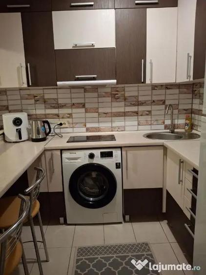 Garsoniera de inchiriat in zona Vacare?ti - 2