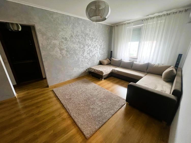 Dristor 3 camere amplasat excelent cu parcare si boxa inclusa