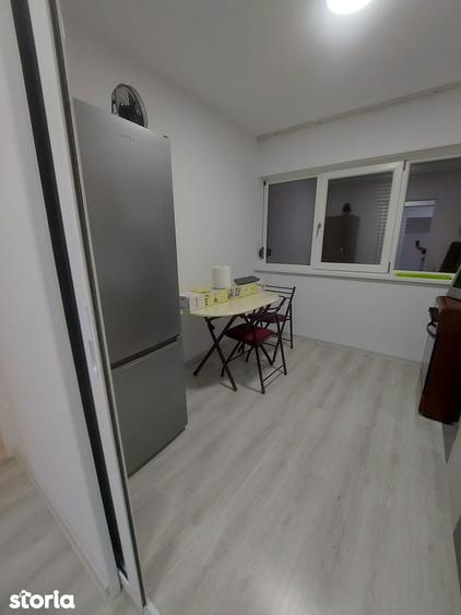 Bloc nou! Vanzare apartament 2 camere, zona micro 6 - Targoviste - 3