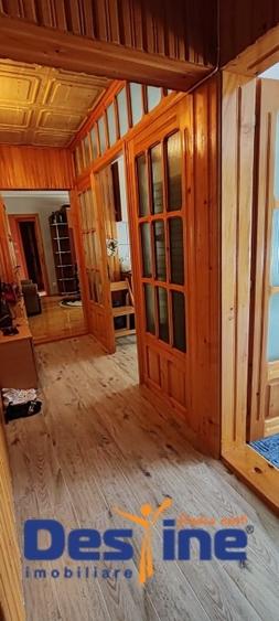 Apartament  3 camere de vanzare nedecomandat - 2
