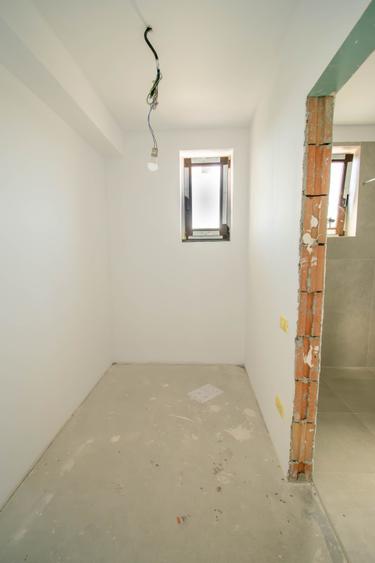 Vila alipita, impecabil executata, teren 350mp, preechipare AC - 32