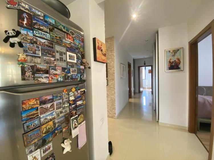 Apartament 4 camere bloc boutique si terasa de 25m - 32