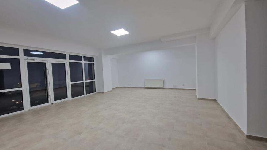 Spatiu comercial, 91mp, Rovine, zona Garii - 1