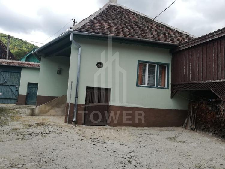 Casă tradițională de vânzare în Fântânele- vedere superba spre munti - 12