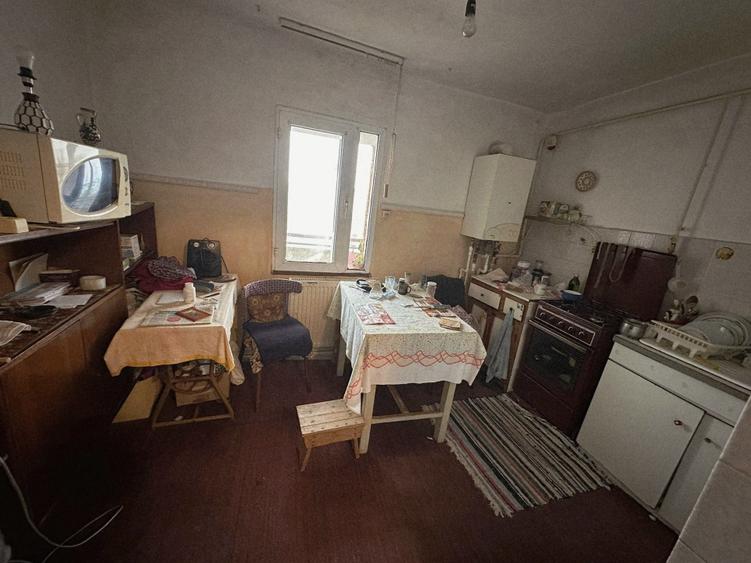 Ap. 3 camere, 2 băi,  74,6 mp, etaj 4, Zona Orizont-Școala 11 - 4