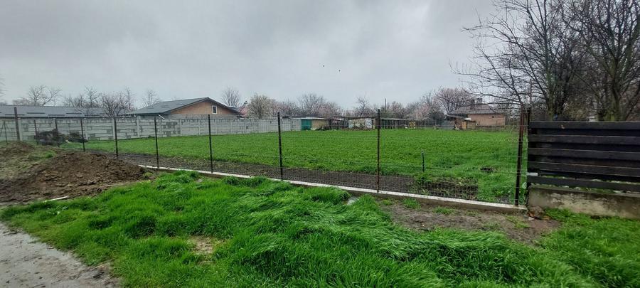 Teren intravilan 1.132 mp utilitati trase - 3