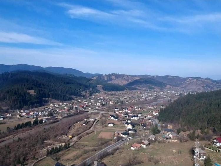 De vanzare teren intravilan 6500 mp Vama- Bucovina - 4