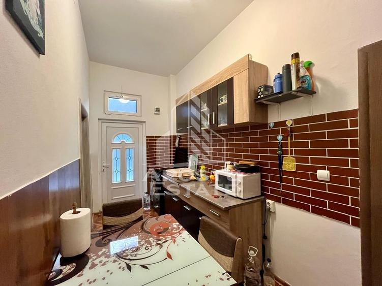 Apartament 2 camere, curte comuna,zona Traian - 6