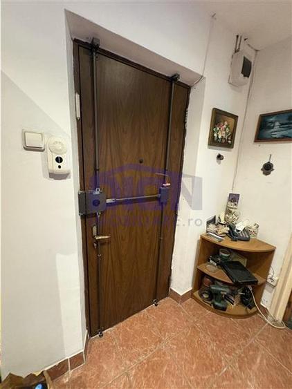 Nerva Traian, 2 camere, bloc mixt, 60mp, 1992, - 14